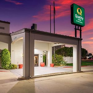 Quality Inn Tulsa Central Exterior photo