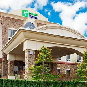 Holiday Inn Express Hotel & Suites East End, An Ihg Hotel Riverhead Exterior photo