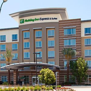 Holiday Inn Express & Suites Anaheim Resort Area, An Ihg Hotel Exterior photo