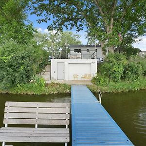 The Beverly On Buena Lake Villa Waterford Exterior photo