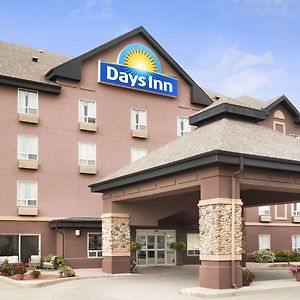 Days Inn By Wyndham Calgary Airport Exterior photo