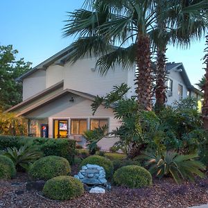 Super 8 By Wyndham Gainesville Exterior photo