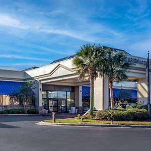 Clarion Hotel Fayetteville Exterior photo