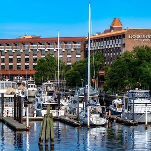 Doubletree By Hilton New Bern - Riverfront Hotel Exterior photo