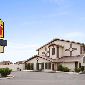 Super 8 By Wyndham Carlsbad Motel Exterior photo