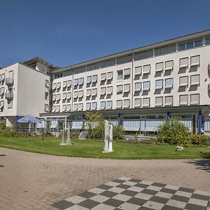 Vienna House Easy By Wyndham Guenzburg Hotel Exterior photo