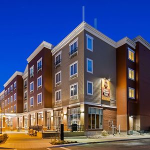 Best Western Plus Chateau Inn Sylvan Lake Exterior photo