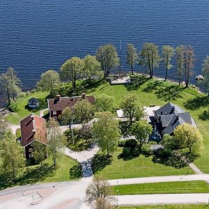 Hotell Groenfeltsgarden Karlskoga Exterior photo