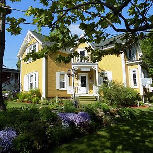 A L'Ancestrale B&B Magog Exterior photo