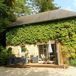 Cottage "Le Bleu D'Orage" Domaine De 7Ha Vimoutiers Room photo