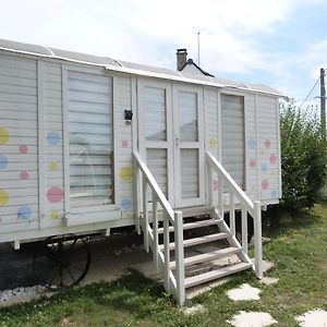 Chez Claudine Et Pascal Bed & Breakfast Chalons-en-Champagne Exterior photo