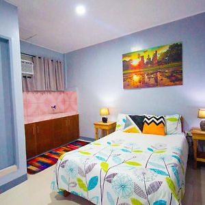 Lovely Studio 1 Bedroom Apartment, Olongapo City Centre Exterior photo