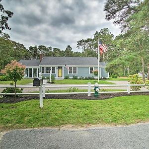 South Yarmouth Retreat With Grill Walk To Beach! Villa Exterior photo