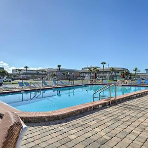 The Palms Cocoa Beach Condo Walk To Beach! Exterior photo