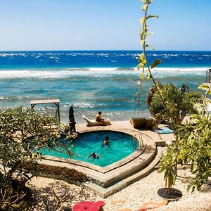 Cemara Beachfront Nusa Penida Hotel Batununggul Exterior photo