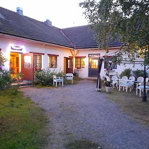 Wiikki Majatalo Hotel Viitasaari Exterior photo