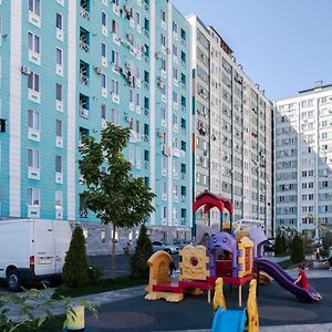 Bright Apartment On 13Th Floor Yerevan Exterior photo