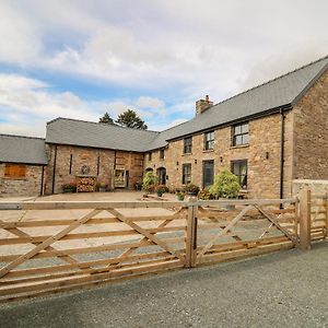 Pen Bont Home Farm Brecon Exterior photo