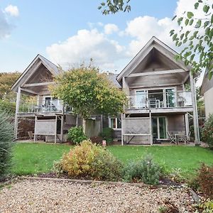 Swandown, 20 Poldon Villa Chard Exterior photo