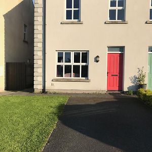 Modern 3-Bedroom Townhouse In The Mournes Newry Exterior photo