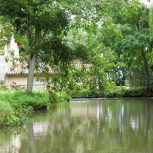 Gite De Caractere Avec Etang Prive, Jardin Clos Et Cheminee, Parfait Pour Les Familles - Fr-1-426-121 Villa Payre-sur-Vendee Exterior photo