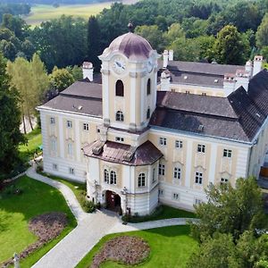 Schlosshotel Rosenau Superior Schloss Rosenau Exterior photo