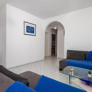 Cozy Apartment In Novalja With Wifi Exterior photo