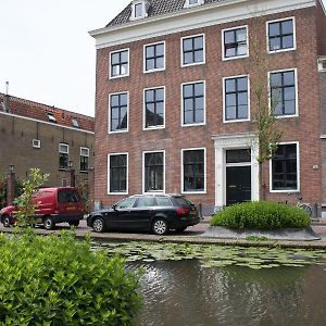 Canal House In Historic City Center Gouda Apartment Exterior photo