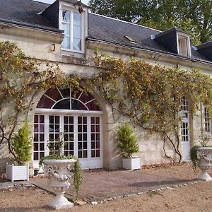 Gite De Groupe Du Chateau De La Meziere Villa Lunay Exterior photo