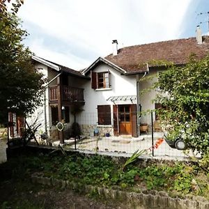 Chambre Dans Maison A La Campagne Apartment Pressins Exterior photo