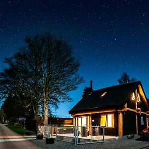 Rowanlea Lodge With Hot Tub Marykirk Exterior photo