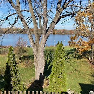 Downtown Delavan Lake Home Exterior photo