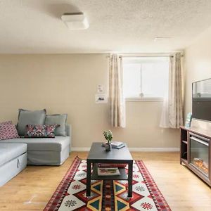 Self Check-In Spacious Apartment With Full Kitchen Ottawa Exterior photo