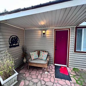 Tiny House With Private Hot Tub Near Seattle Villa Shoreline Exterior photo