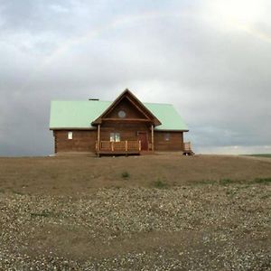 Tranquil 4-Bedroom Glacier View Getaway Cut Bank Exterior photo