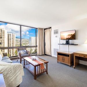 Beautiful Mountain View In Waikiki Sunset With Parking Apartment Honolulu Exterior photo