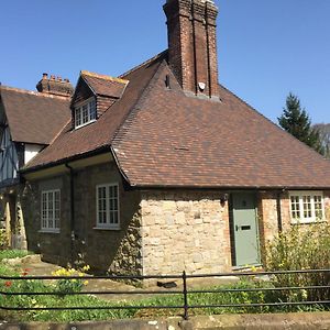 Station Lodge South Nannerch Exterior photo