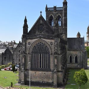 The Paisley Penthouse - Abbey View Apartment Exterior photo