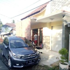 Nuha Homestay Licin Exterior photo