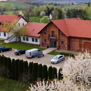 Dwor Kombornia - Folwark Hotel Exterior photo