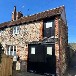 14Th Century Rose Cottage, Centre Of Alfriston By Air Premier Exterior photo