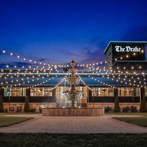 The Drake Oak Brook, Autograph Collection Hotel Exterior photo