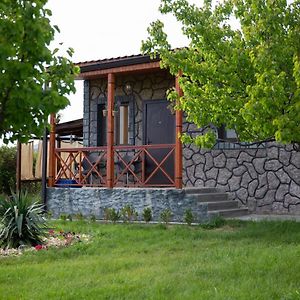 Noravank L-And-L Bed & Breakfast Aghavnadzor  Exterior photo