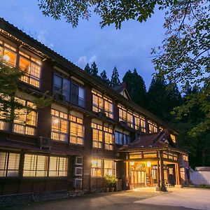 Ryounkaku Matsunoyama Onsen Hotel Tokamachi Exterior photo