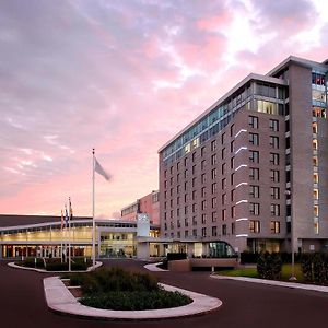 Four Points By Sheraton Levis Convention Centre Hotel Exterior photo