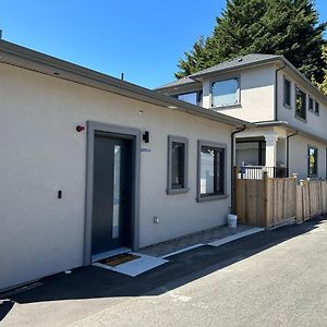 Luxury House 3B+3B Privat Entrance In Vancouver Kerrisdale Exterior photo