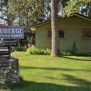 Auberge Kicking Horse Guest House Golden Exterior photo