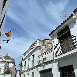 Estudio Tau Apartment Jerez De Los Caballeros Exterior photo