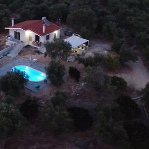 Villa Lin With Pool Amaliada Exterior photo