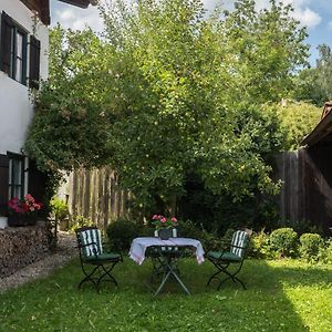 Historisches Refugium In Der Altstadt Von Ebersberg Apartment Exterior photo